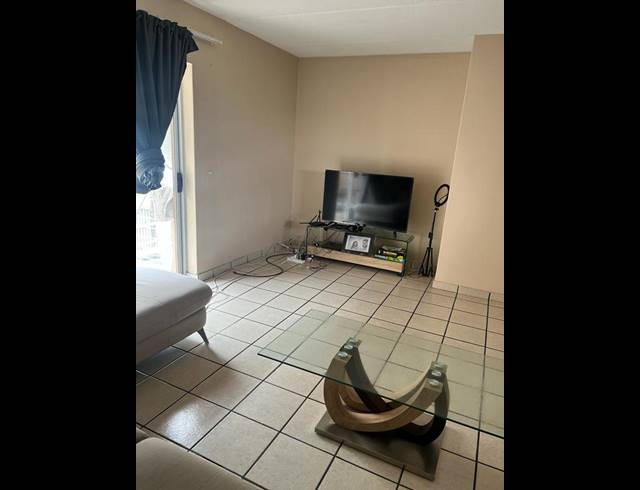 2 BEDROOM PROPERTY TO RENT IN VANDERBIJLPARK SE 4